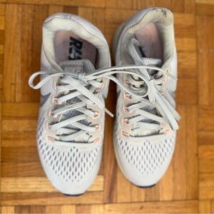 NIKE Cream Athletic Shoes Lightweight Mesh Design